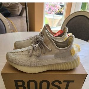 Yeezy boost 360 light sz US 6 UK 5.5